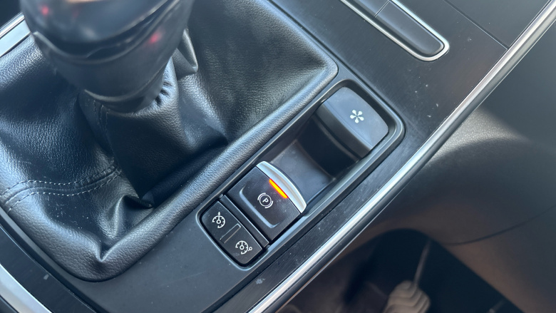 Renault Scenic 1.2 TCE Dynamique Nav 5dr Petrol Estate